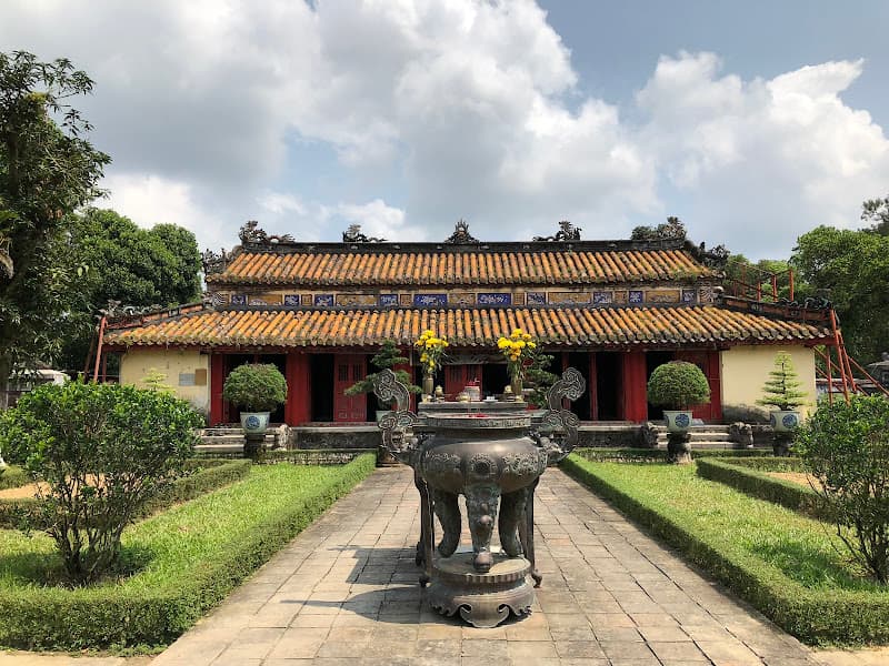 Hình ảnh Lăng Hoàng đế Gia Long - 6