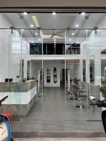 Hình ảnh Nam Nguyen Van Hair Studio - 2