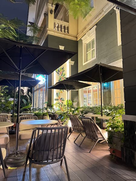 Ảnh bìa Starbucks Kim Long Villa