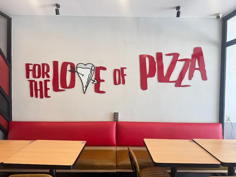 Hình ảnh Pizza Hut Nguyễn Văn Tăng - 2