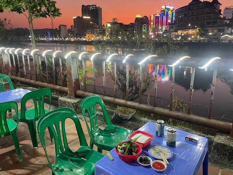 Ảnh bìa Chân cánh gà nướng Hồ Điệp