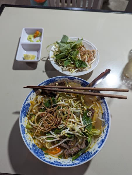 Bún Bò huế Hoa Xuân