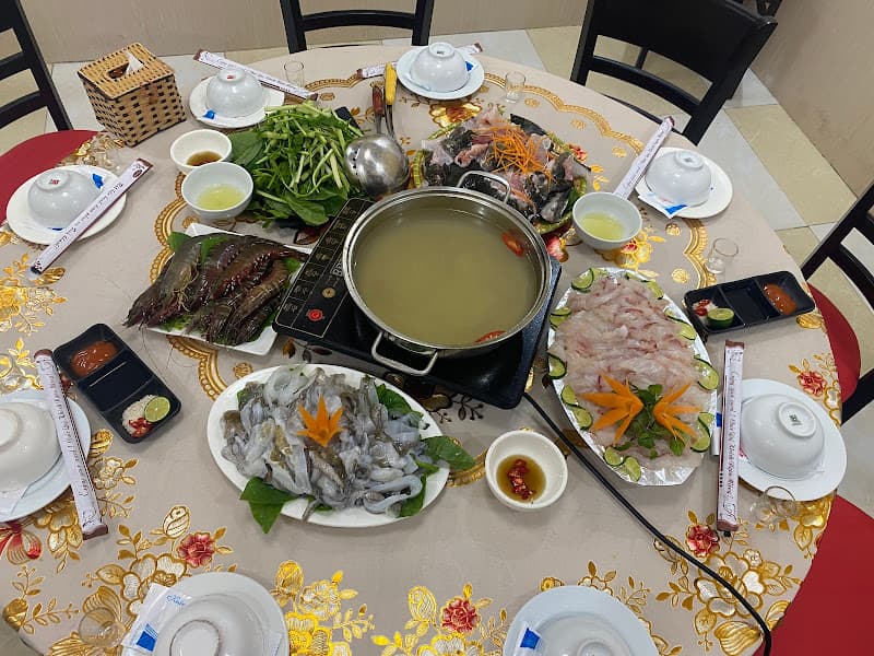 Hình ảnh nhà hàng phố biển Vân đồn - 5