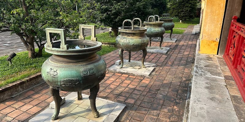 Hình ảnh Cửu Đỉnh - 2