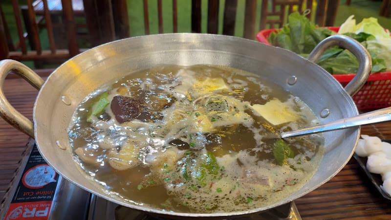 Hình ảnh THẮNG CỐ QUÀNH 2 - 4