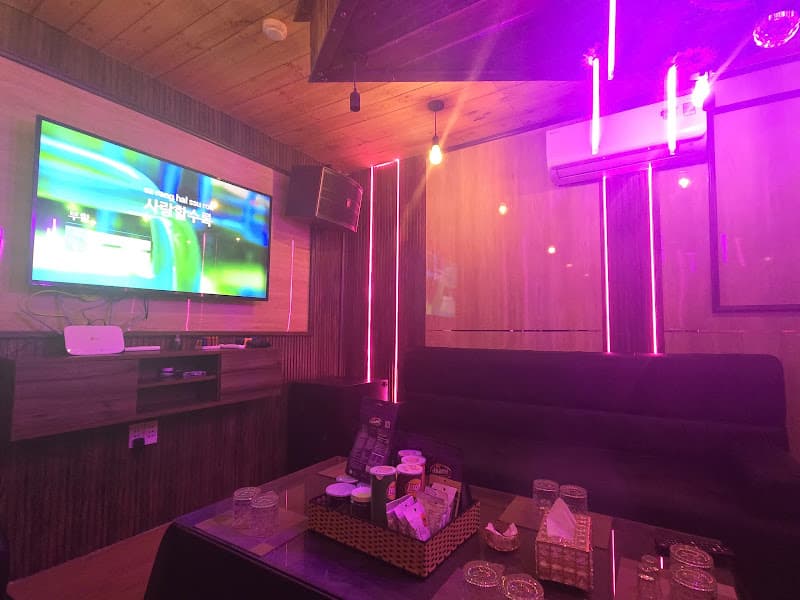 Hình ảnh TinTin KTV karaoke & Bar - 5