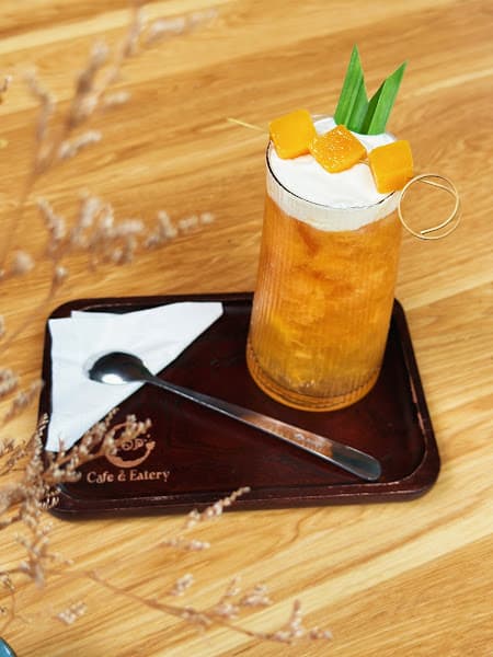 Hình ảnh T.O.P Cafe & Eatery - 2