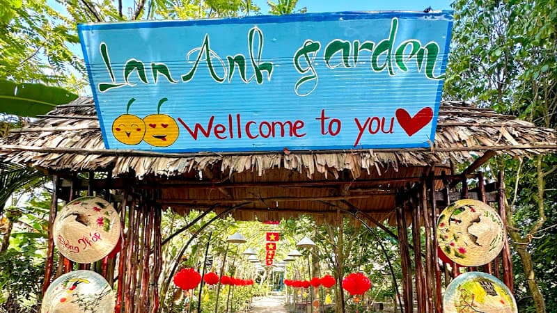 Vườn Quýt Hồng Lan Anh