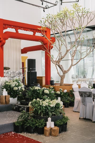 Stella - the restaurant on river