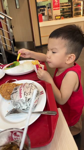 Hình ảnh KFC Thích Quảng Đức - 3