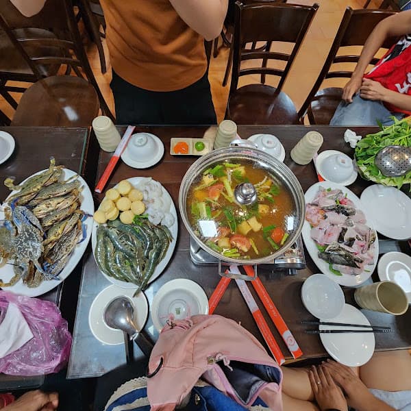 Hình ảnh Nhà hàng THUỲ CHINH - Hải sản Minh Châu, Quan Lạn - 4