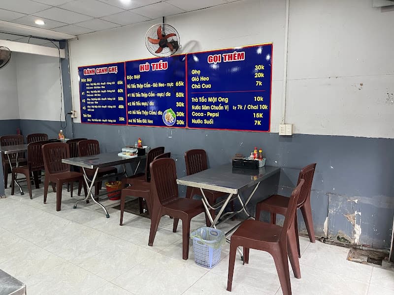 Bánh canh ghẹ 9 đủ