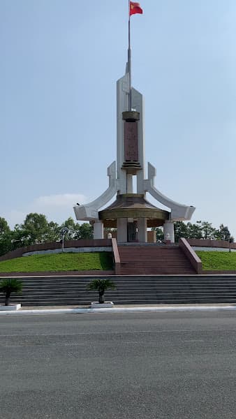 Hình ảnh Tượng đài liệt sĩ - 4