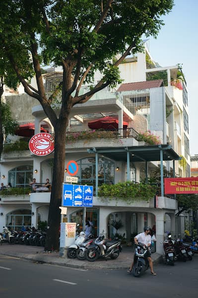 Hình ảnh Highlands Coffee Trường Sa HCM - 3