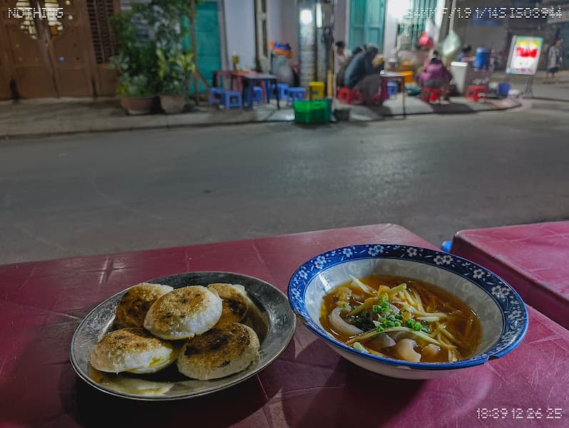 Ảnh bìa Bánh Căn góc Cây Cột Điện(THANH)