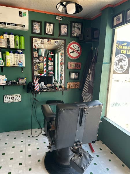 Ảnh bìa Cắt tóc nam Tài Lê