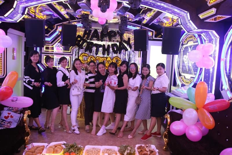 Hình ảnh Karaoke Bạch Yến 4 (Queen) - 2