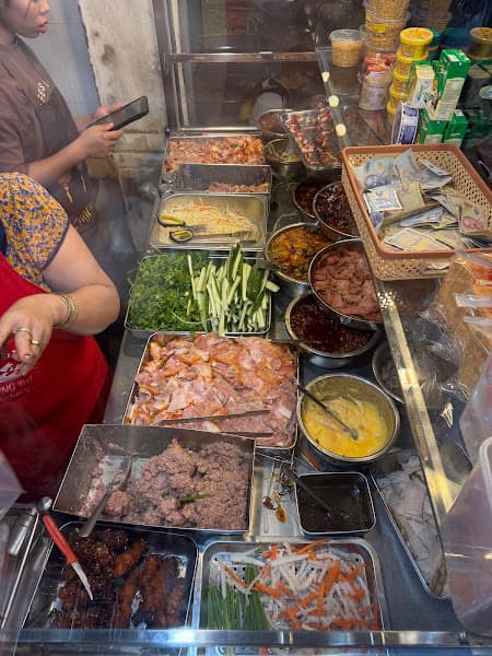 Hình ảnh Bánh mì truyêng thống đông ba cơ sở 4 - 2