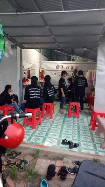 Ảnh bìa Tiệm tóc Huỳnh Như