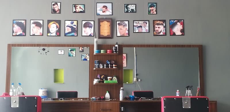 Hình ảnh Tiệm tóc nam Phúc Barber - 2