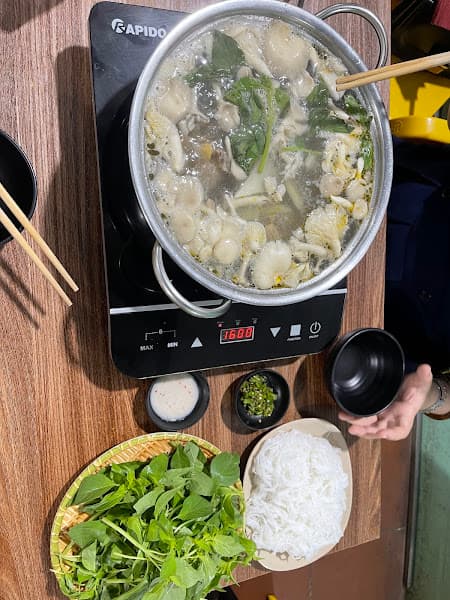 Hình ảnh Lẩu Gà Lá É Phú Yên - 70 Quán Nam - 3