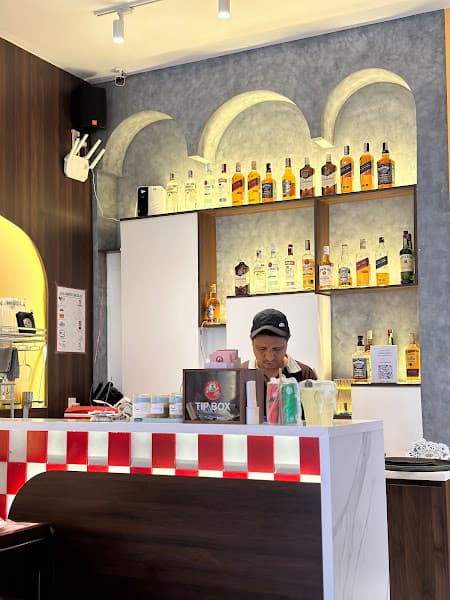 Hình ảnh Maharaja Indian Restaurant - 3