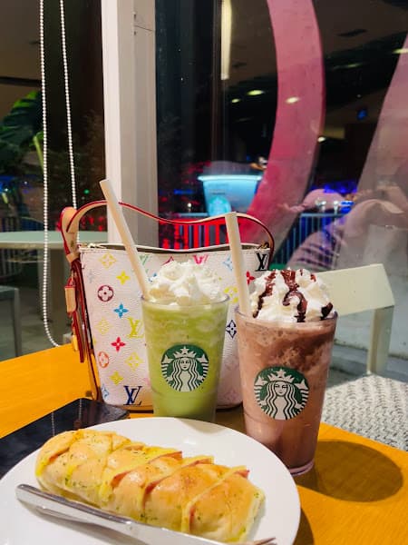 Hình ảnh Starbucks - Sông Hương - 5