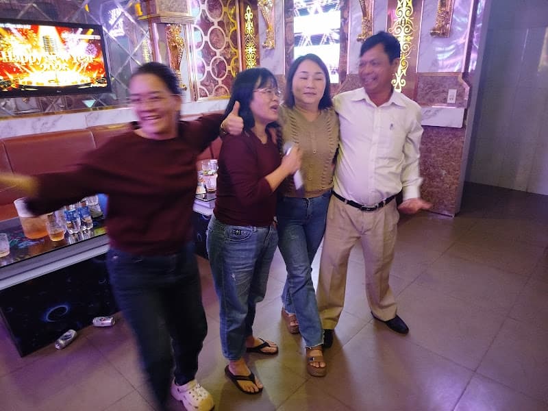 Hình ảnh Ơ La Karaoke - 3