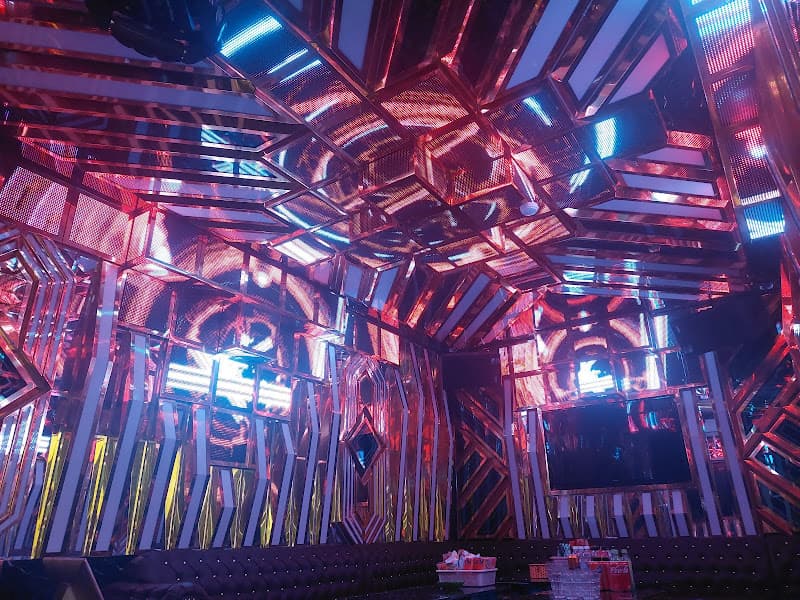 Hình ảnh Karaoke deluxe - 8