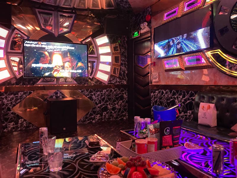 Ảnh bìa Karaoke Vertu Q2