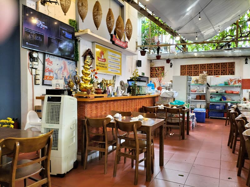 Quán A7 Lẩu Gà Lá É Phú Yên