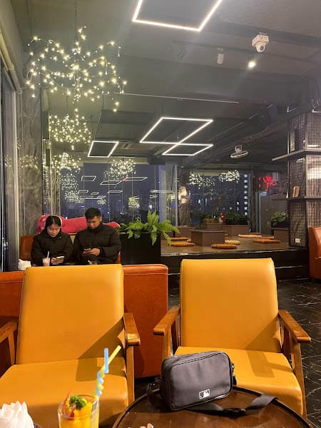 Hình ảnh Aries Rooftop Cafe - 3