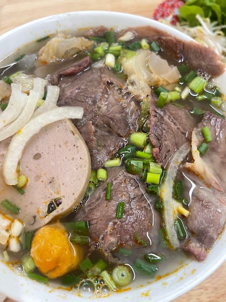 Bún bò Huế - Thanh Nhàn