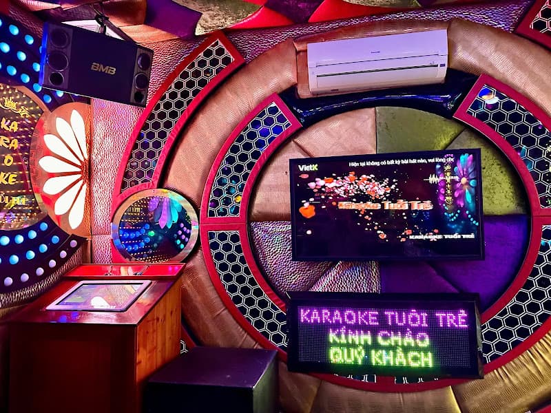 Hình ảnh Karaoke Tuổi Trẻ - 9
