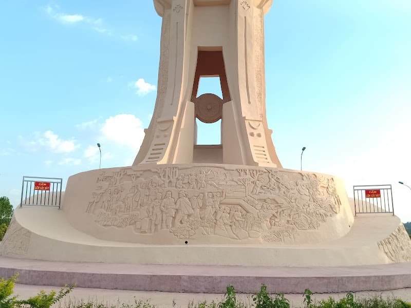 Ảnh bìa Di Tích Căn Cứ Kháng Chiến Khu VI Cát Tiên