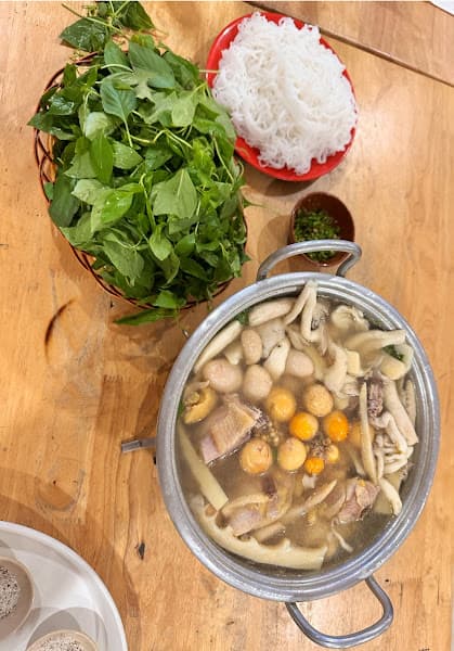 Hình ảnh Lẩu gà lá é Tao Ngộ Phan Chu Trinh - 2