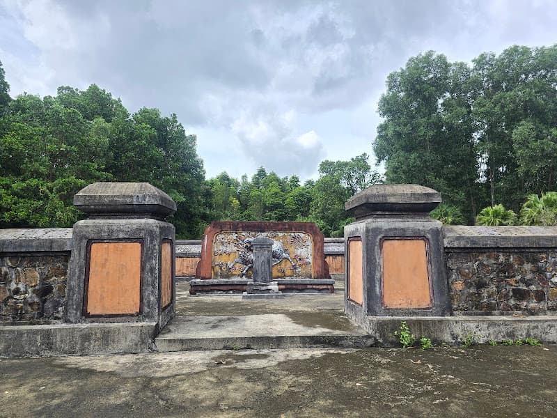 Ảnh bìa Lăng Hoàng Thái Tử Nguyễn Phúc Cảnh