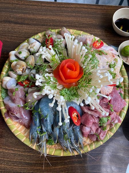 Hình ảnh NHÀ HÀNG HẢI SẢN KHOA KHIÊM ( Chuyên Hải Sản, Bán Tạp hoá, Nấu Lưu Động) - 2