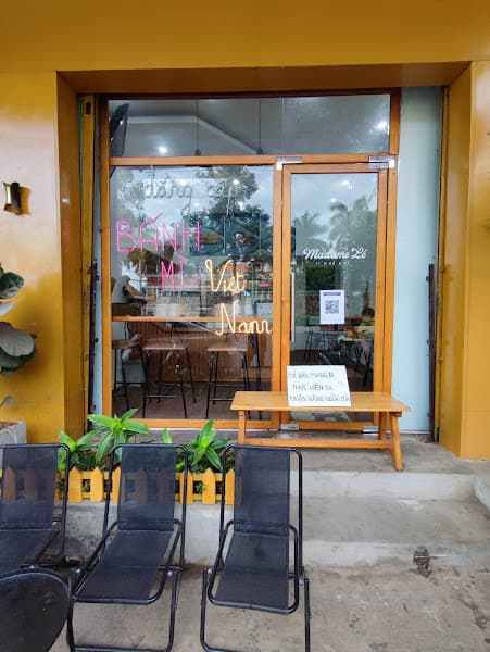 Ảnh bìa Tiệm bánh mì Madame Lê