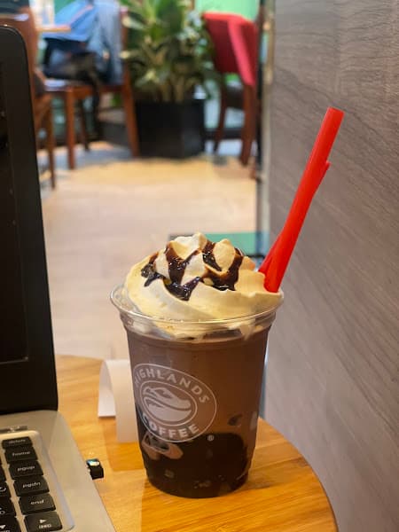 Hình ảnh Highlands Coffee - 117 Nguyễn Văn Quá - 2