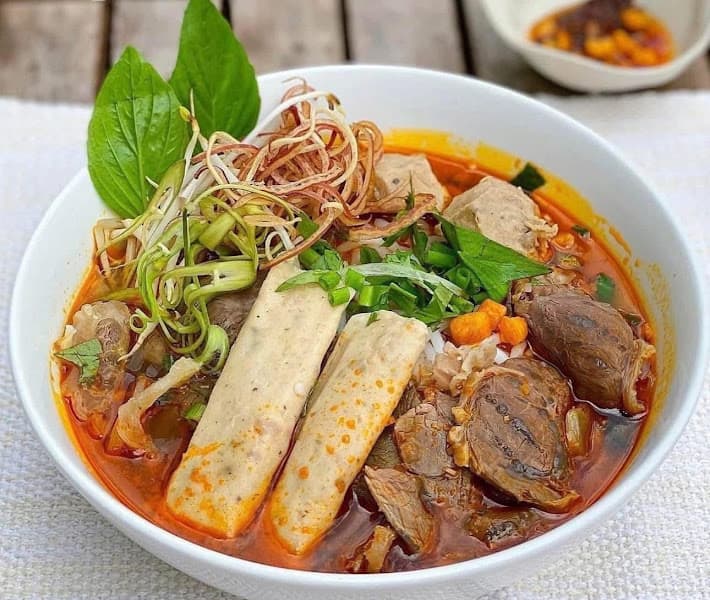 Hình ảnh Bún Bò Huế,Cơm Bò Lúc Lắc Hoàng Mập ( Hoàng Coffee ) - 3