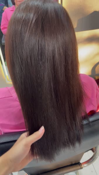 tiệm tóc tường nhựt