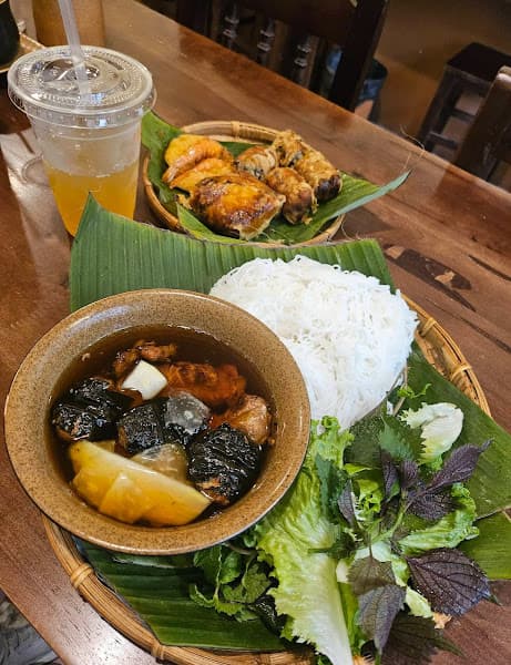 Hình ảnh Me Bun Cha - Nguyễn Thị Định - 4