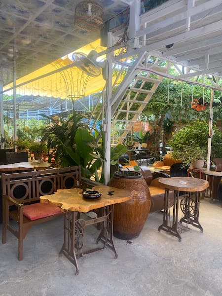 Quán Chay Hoa Sen Trắng