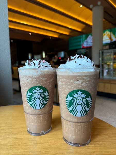 Hình ảnh Starbucks Nguyễn Thị Minh Khai - 2