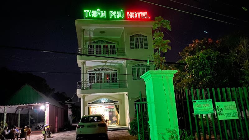 Khách sạn Thiên Phú