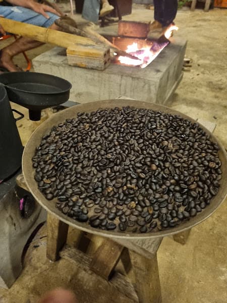 Hình ảnh Tiệm cà phê hai mươi mốt - 2