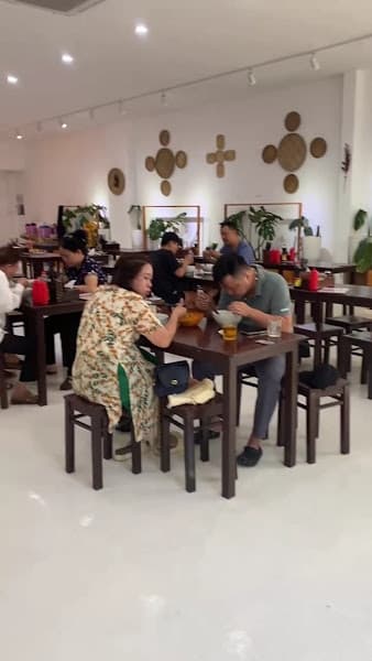 Hình ảnh Mr. QUẾ Beef Pho - Bun Cha Vietnamese Restaurant Da Nang - 3