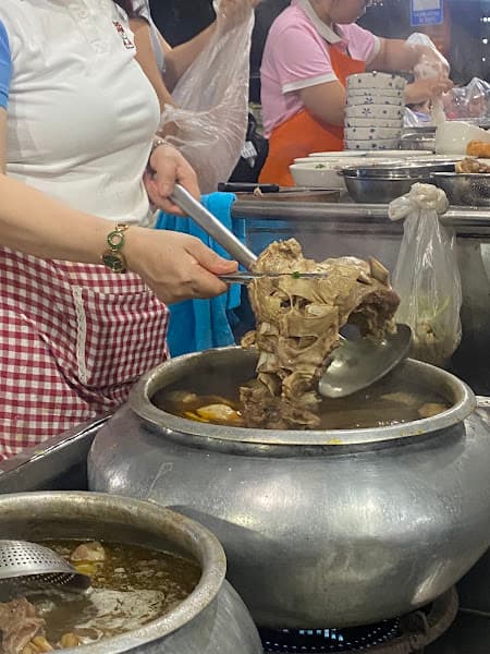 Hình ảnh Bà Bớt 2 - Bún bò - 3