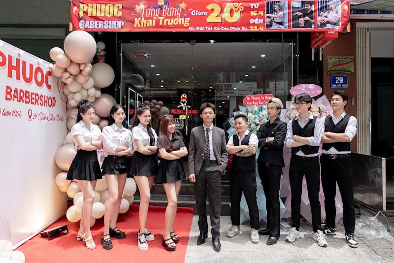 Hình ảnh PHUOC BARBERSHOP Tóc nam đẹp Huế City Gội đầu thư giãn ráy tai êm) - 6